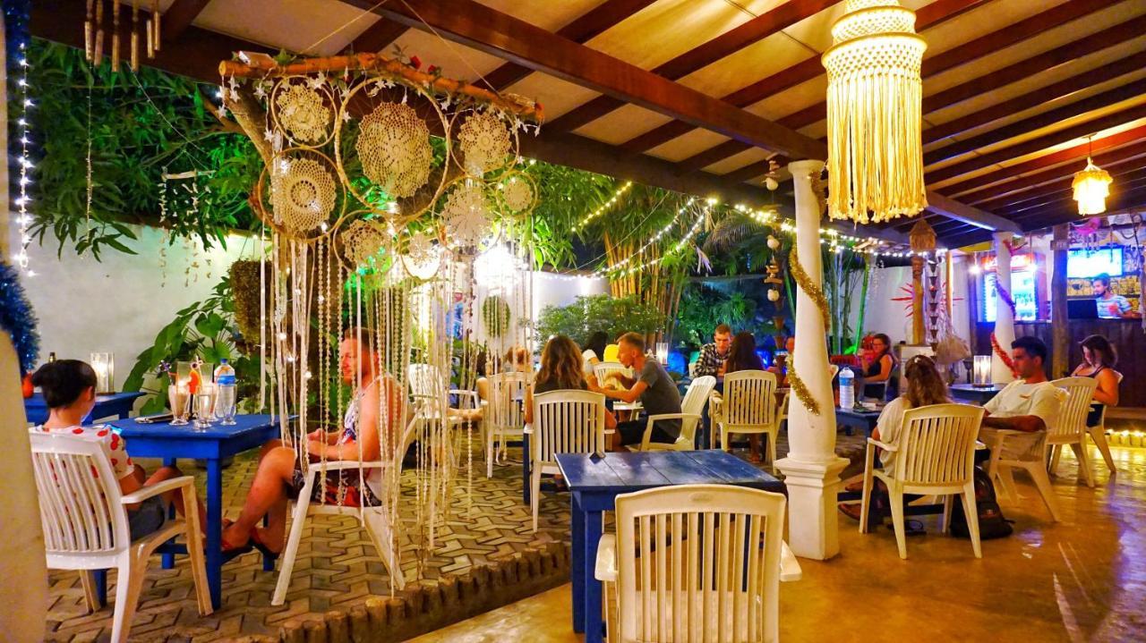 Boho Garden Guest House Mirissa Bagian luar foto