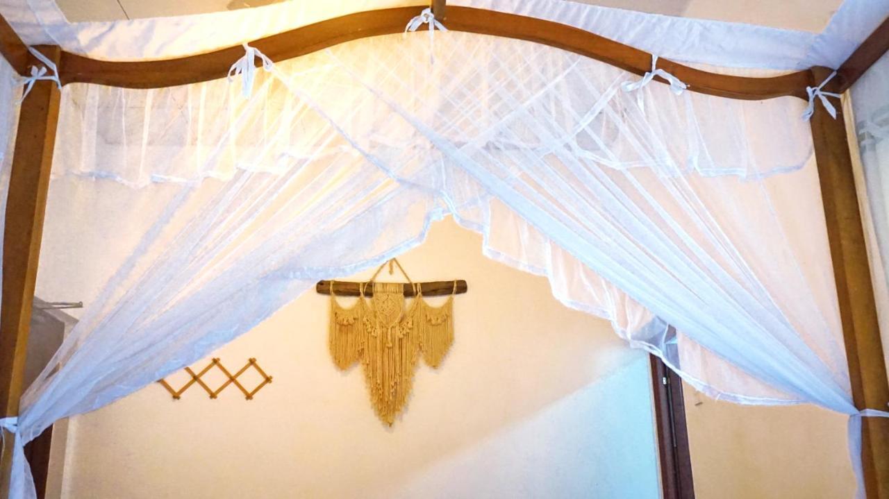 Boho Garden Guest House Mirissa Bagian luar foto