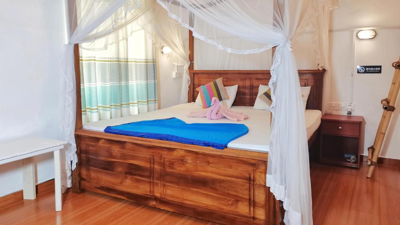 Boho Garden Guest House Mirissa Bagian luar foto
