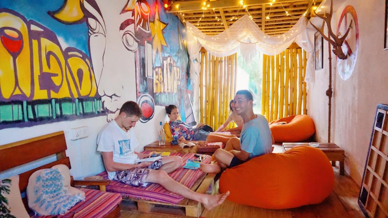 Boho Garden Guest House Mirissa Bagian luar foto